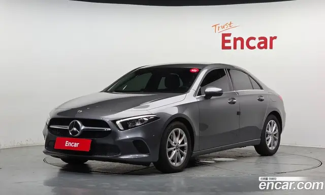 Mercedes-Benz A-Class 2020 2.0 автомат (гидро), миниатюра 1