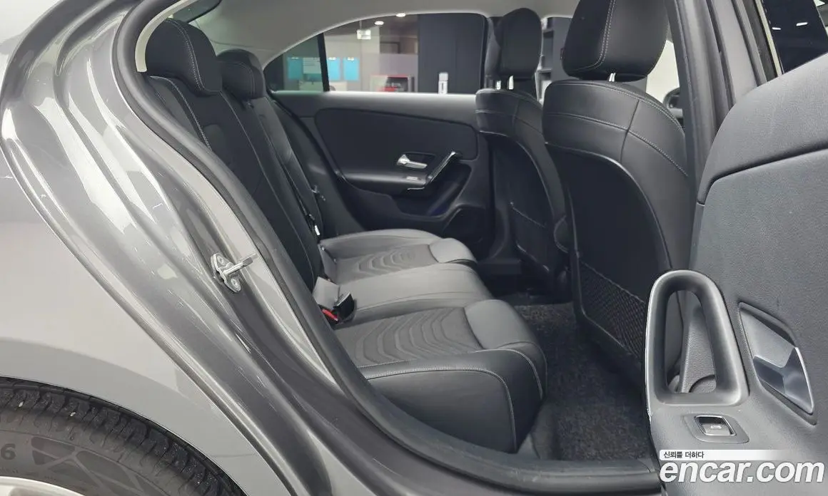 Mercedes-Benz A-Class 2020 2.0 автомат (гидро), фото 12