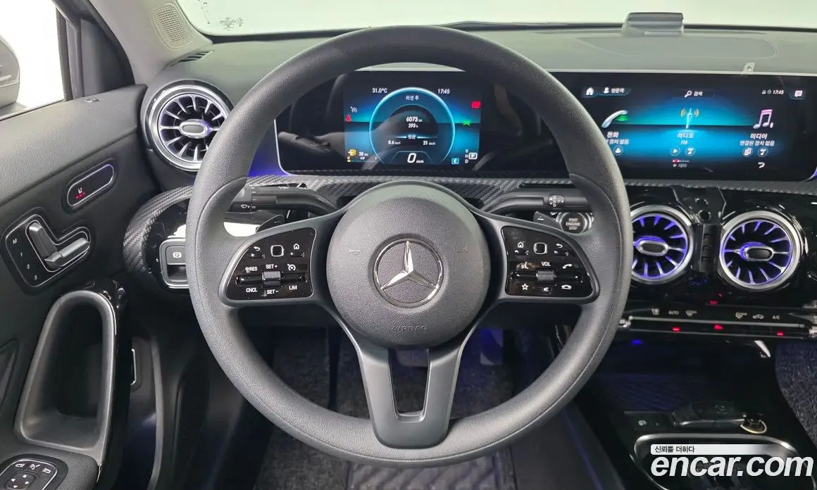 Mercedes-Benz A-Class 2020 2.0 автомат (гидро), фото 13