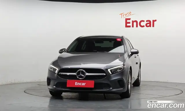 Mercedes-Benz A-Class 2020 2.0 автомат (гидро), миниатюра 3