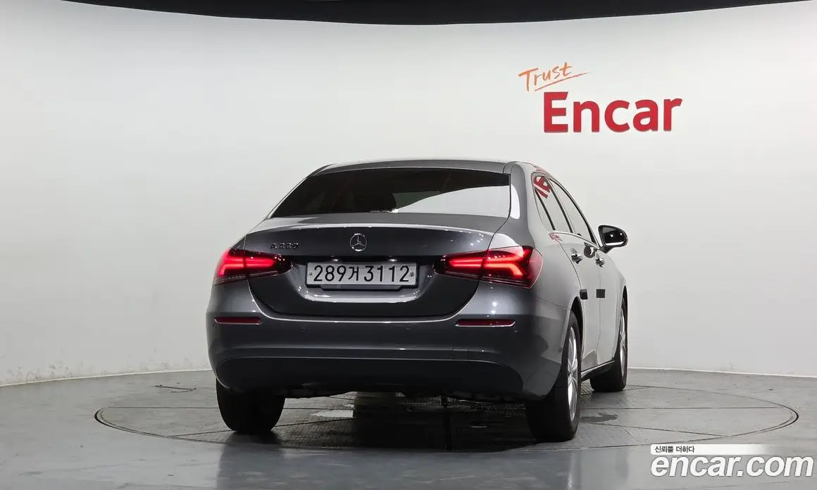 Mercedes-Benz A-Class 2020 2.0 автомат (гидро), фото 4