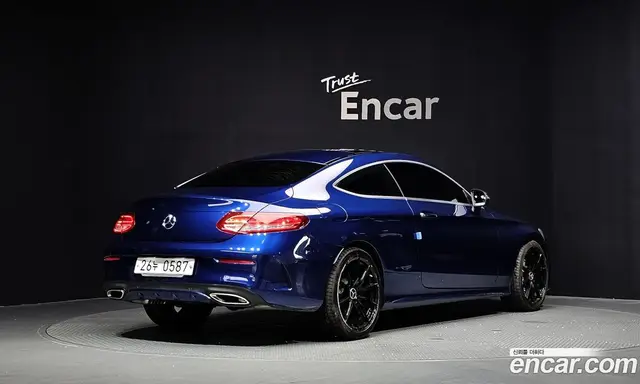Mercedes-Benz C-Class 2016 2.0 автомат (гидро), миниатюра 2