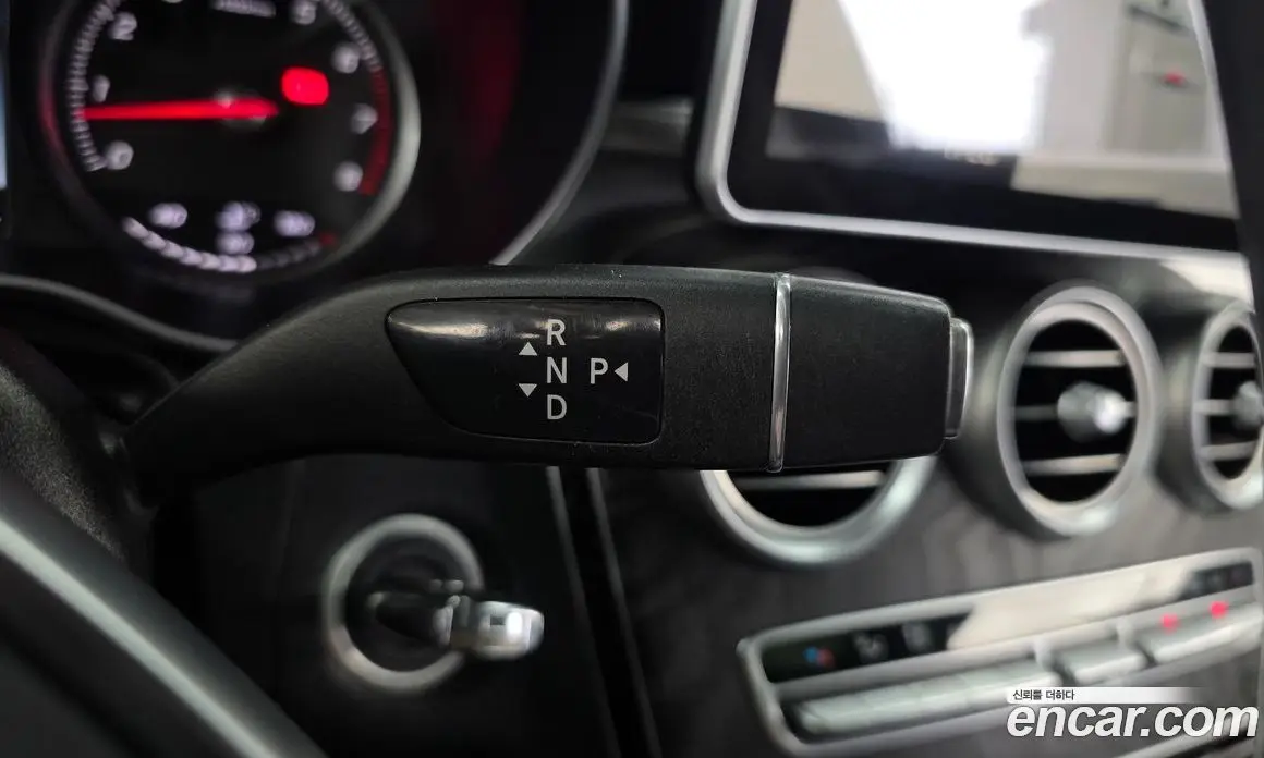 Mercedes-Benz C-Class 2016 2.0 автомат (гидро), фото 9