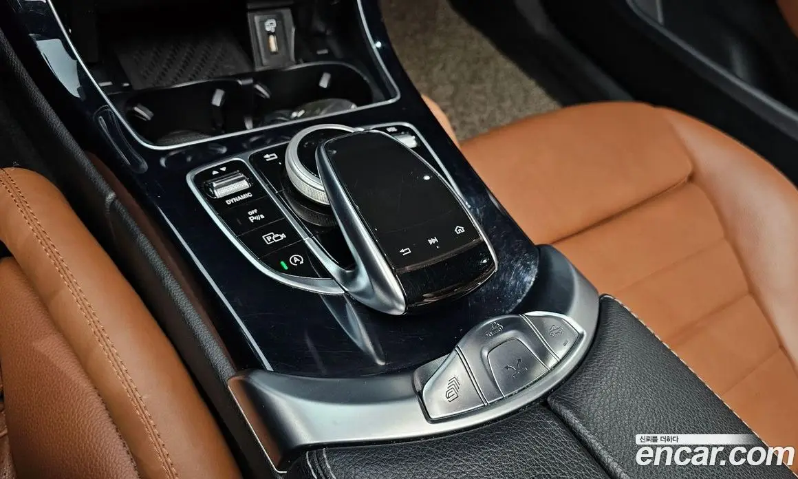 Mercedes-Benz C-Class 2019 2.0 автомат (гидро), фото 16 Mercedes-Benz C-Class 2019 2.0 автомат (гидро), фото 16