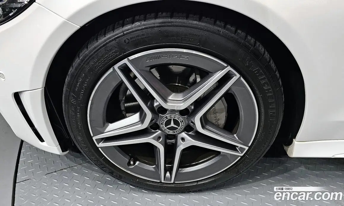 Mercedes-Benz C-Class 2019 2.0 автомат (гидро), фото 5 Mercedes-Benz C-Class 2019 2.0 автомат (гидро), фото 5