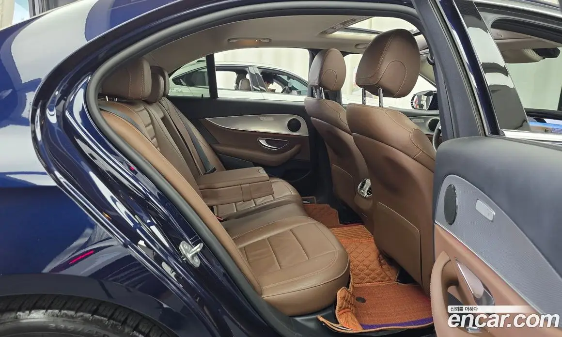 Mercedes-Benz E-Class 2018 2.0 автомат (гидро), фото 12