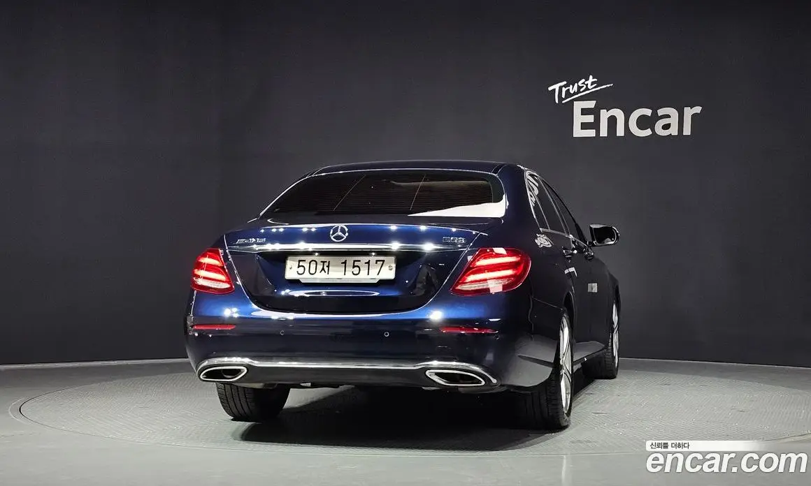 Mercedes-Benz E-Class 2018 2.0 автомат (гидро), фото 4