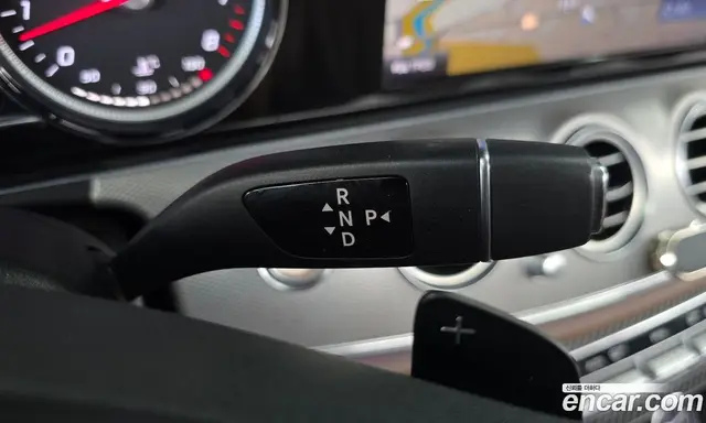 Mercedes-Benz E-Class 2018 2.0 автомат (гидро), миниатюра 9