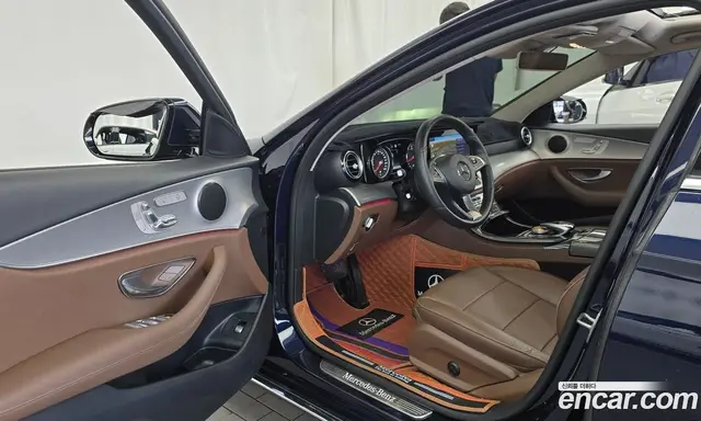 Mercedes-Benz E-Class 2018 2.0 автомат (гидро), миниатюра 10