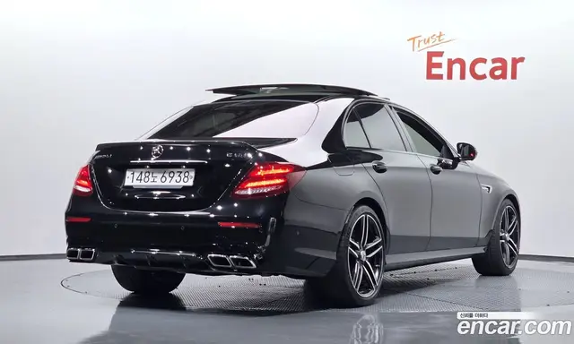 Mercedes-Benz E-Class 2019 4.0 автомат (гидро), миниатюра 1