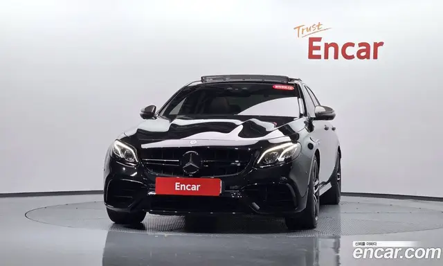 Mercedes-Benz E-Class 2019 4.0 автомат (гидро), миниатюра 2