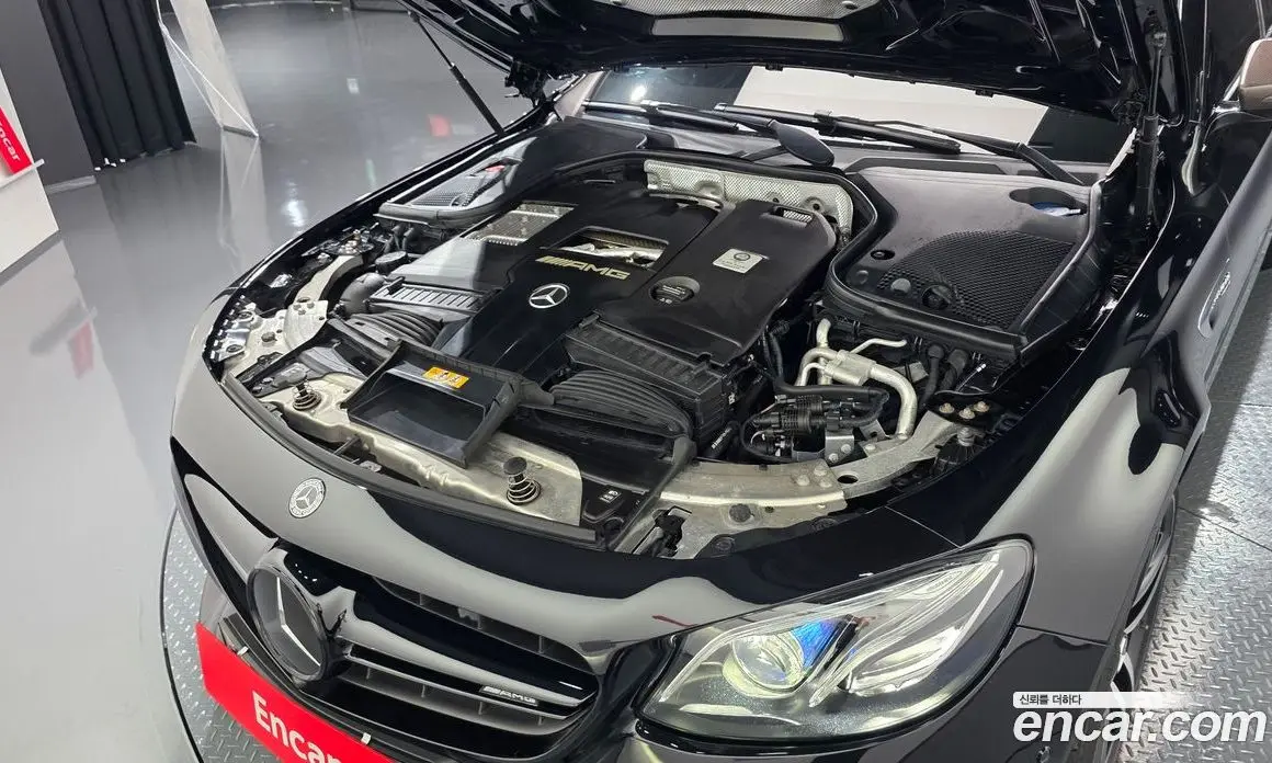Mercedes-Benz E-Class 2019 4.0 автомат (гидро), фото 5