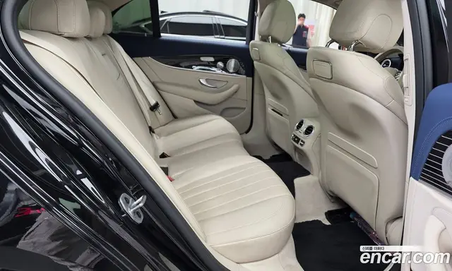 Mercedes-Benz E-Class 2019 3.0 автомат (гидро), миниатюра 11