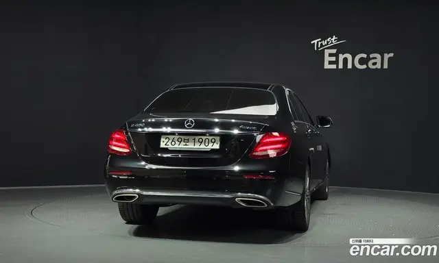 Mercedes-Benz E-Class 2019 3.0 автомат (гидро), миниатюра 4