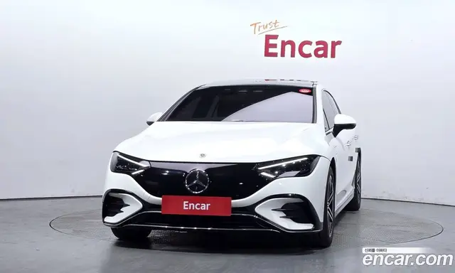 Mercedes-Benz EQE 2023 0.3 автомат (гидро), миниатюра 3
