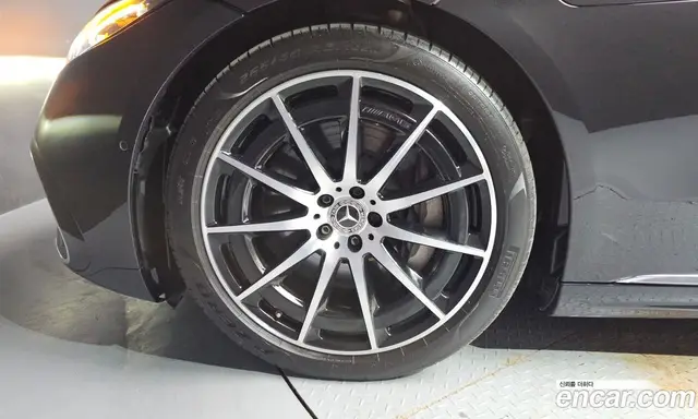 Mercedes-Benz EQS 2023 0.3 автомат (гидро), миниатюра 5