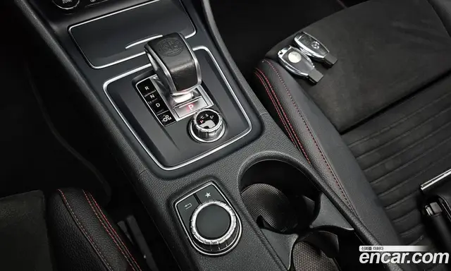 Mercedes-Benz GLA-Class 2019 2.0 автомат (гидро), миниатюра 12