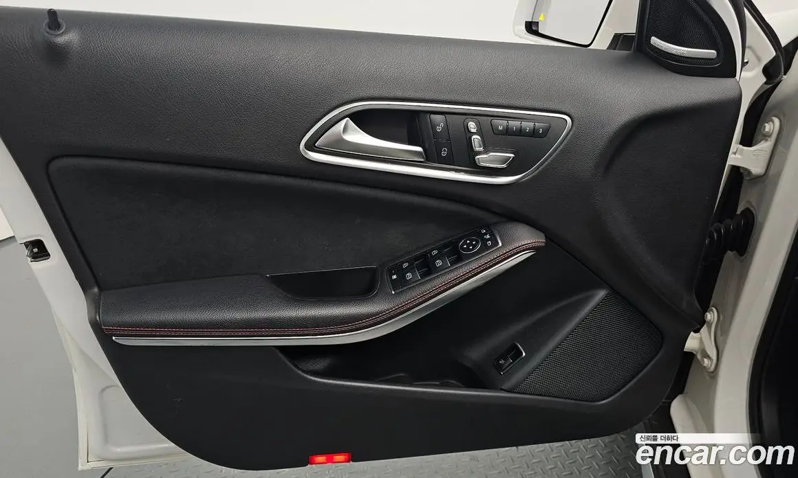 Mercedes-Benz GLA-Class 2019 2.0 автомат (гидро), фото 14