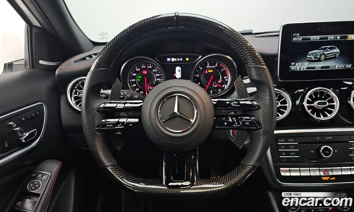 Mercedes-Benz GLA-Class 2019 2.0 автомат (гидро), фото 19