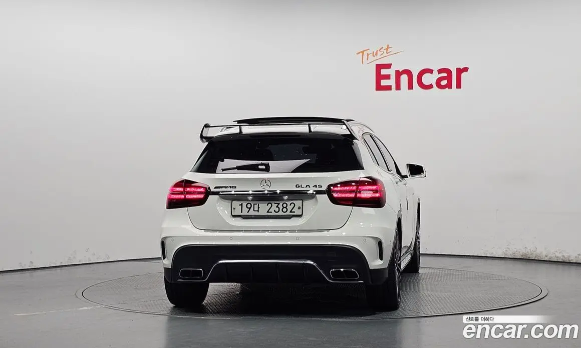 Mercedes-Benz GLA-Class 2019 2.0 автомат (гидро), фото 4