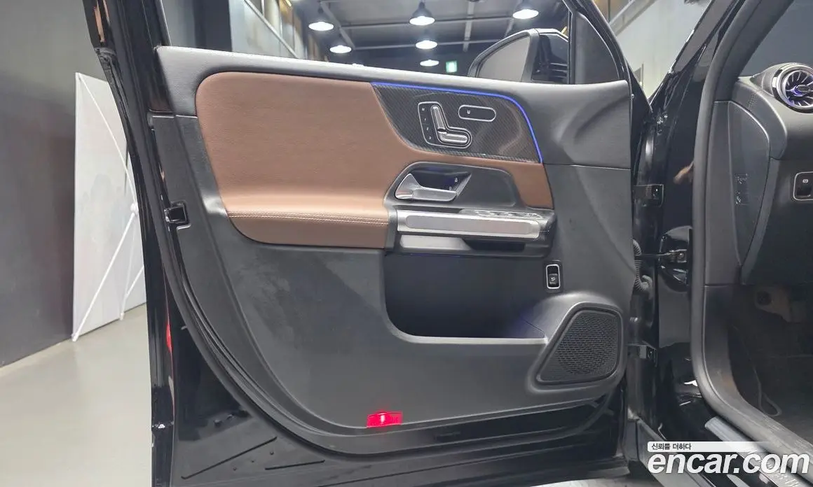 Mercedes-Benz GLB-Class 2023 2.0 автомат (гидро), фото 14