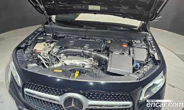 Mercedes-Benz GLB-Class 2023 2.0 автомат (гидро), миниатюра 6