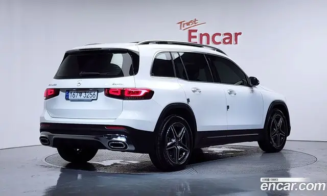 Mercedes-Benz GLB-Class 2023 2.0 автомат (гидро), миниатюра 2