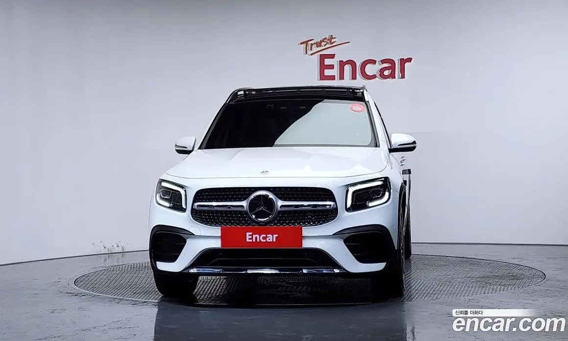 Mercedes-Benz GLB-Class 2023 2.0 автомат (гидро), фото 3