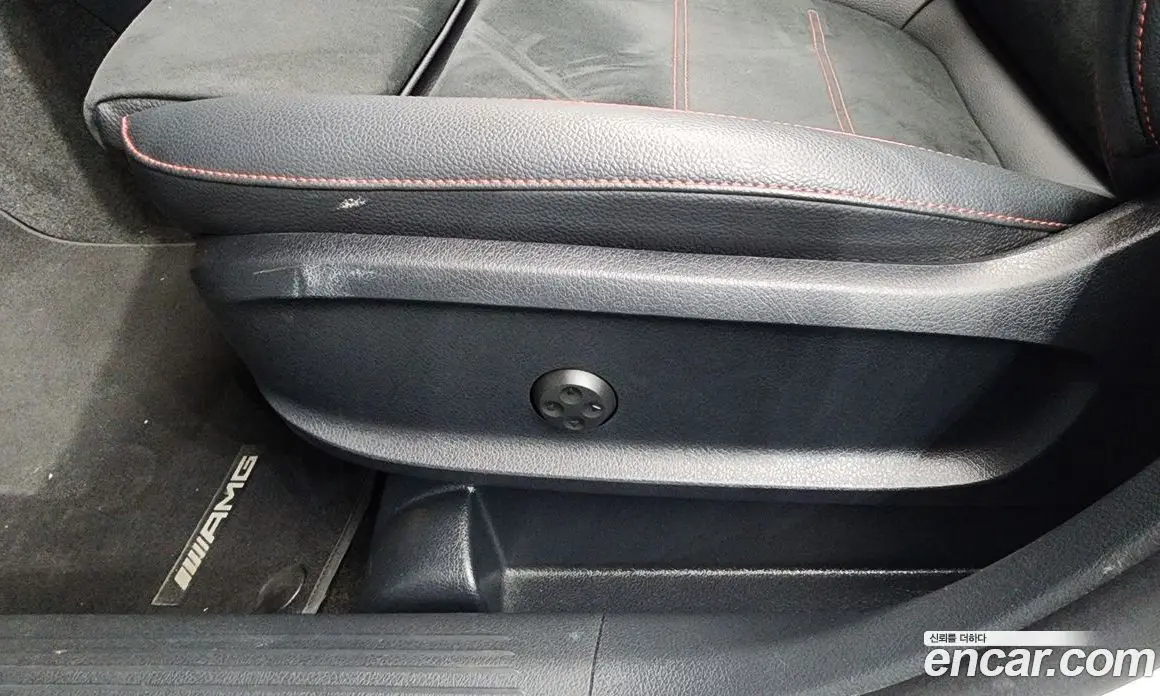 Mercedes-Benz GLB-Class 2023 2.0 автомат (гидро), фото 30