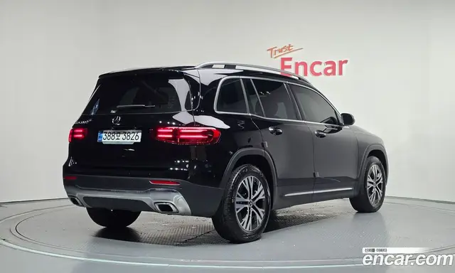 Mercedes-Benz GLB-Class 2024 1.9 автомат (гидро), миниатюра 2