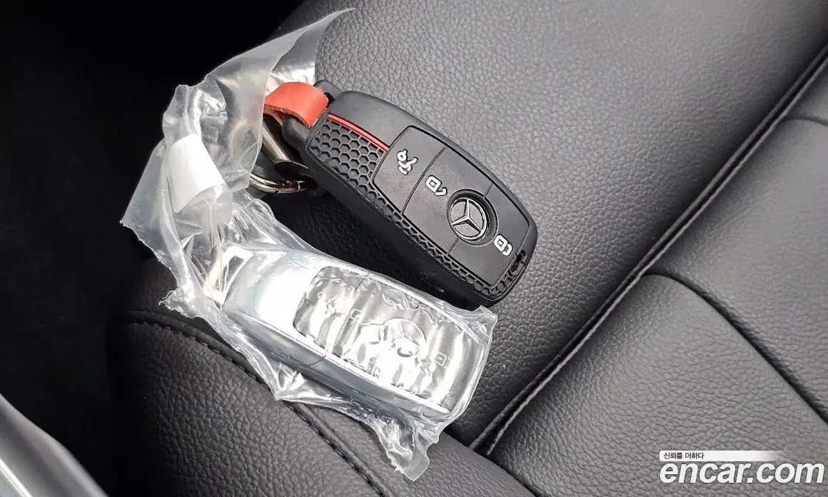 Mercedes-Benz GLB-Class 2024 1.9 автомат (гидро), фото 16