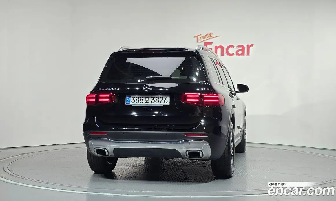Mercedes-Benz GLB-Class 2024 1.9 автомат (гидро), фото 4