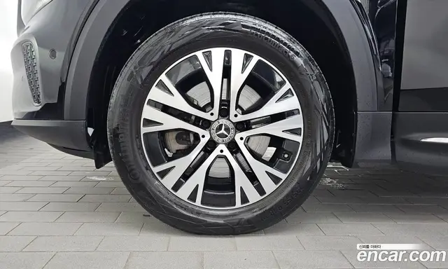 Mercedes-Benz GLB-Class 2024 1.9 автомат (гидро), миниатюра 5