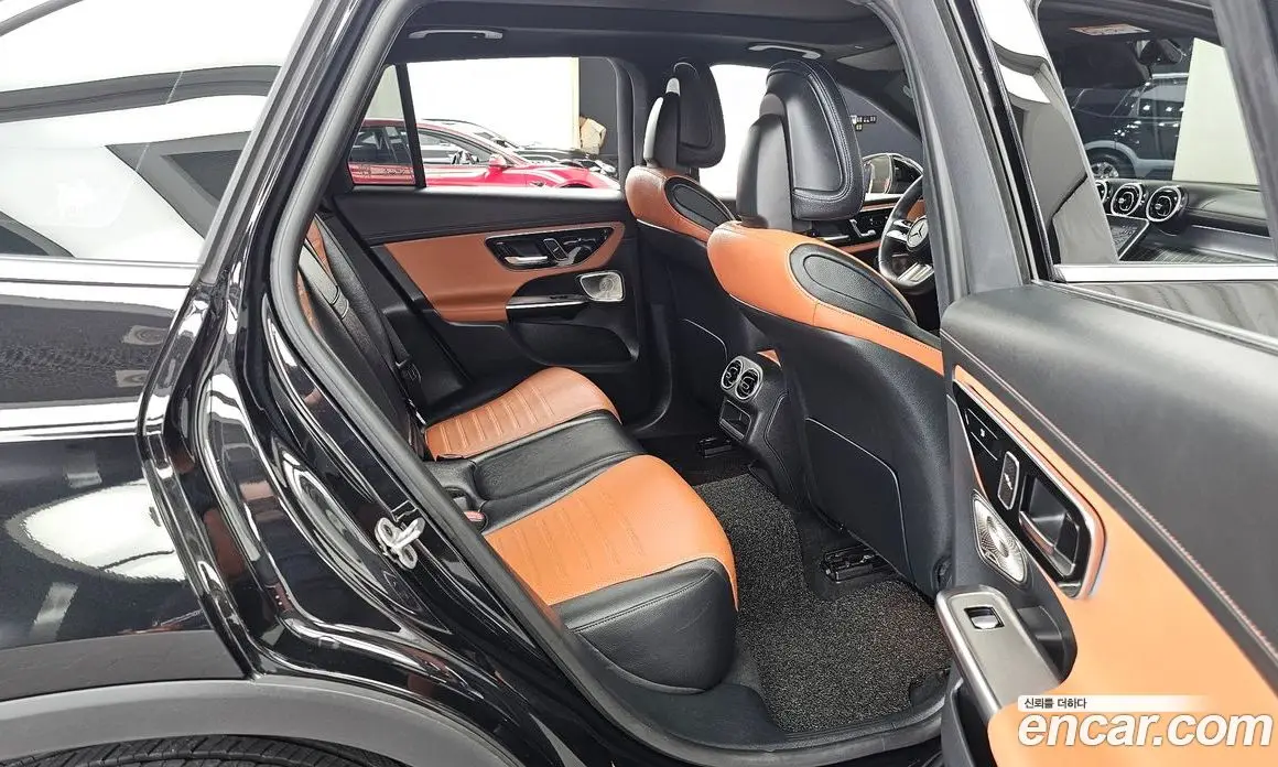 Mercedes-Benz GLC-Class 2024 2.0 автомат (гидро), фото 18