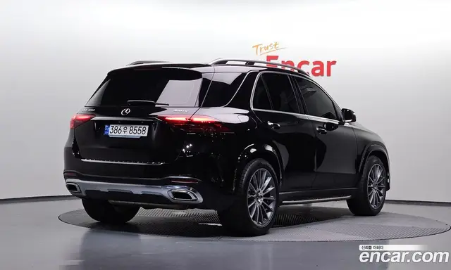 Mercedes-Benz GLE-Class 2023 3.0 автомат (гидро), миниатюра 1