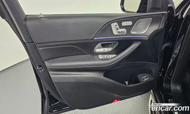 Mercedes-Benz GLE-Class 2023 3.0 автомат (гидро), миниатюра 12