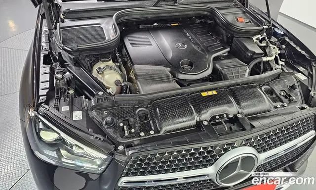 Mercedes-Benz GLE-Class 2023 3.0 автомат (гидро), миниатюра 5