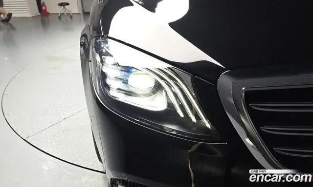 Mercedes-Benz S-Class 2019 4.0 автомат (гидро), миниатюра 7