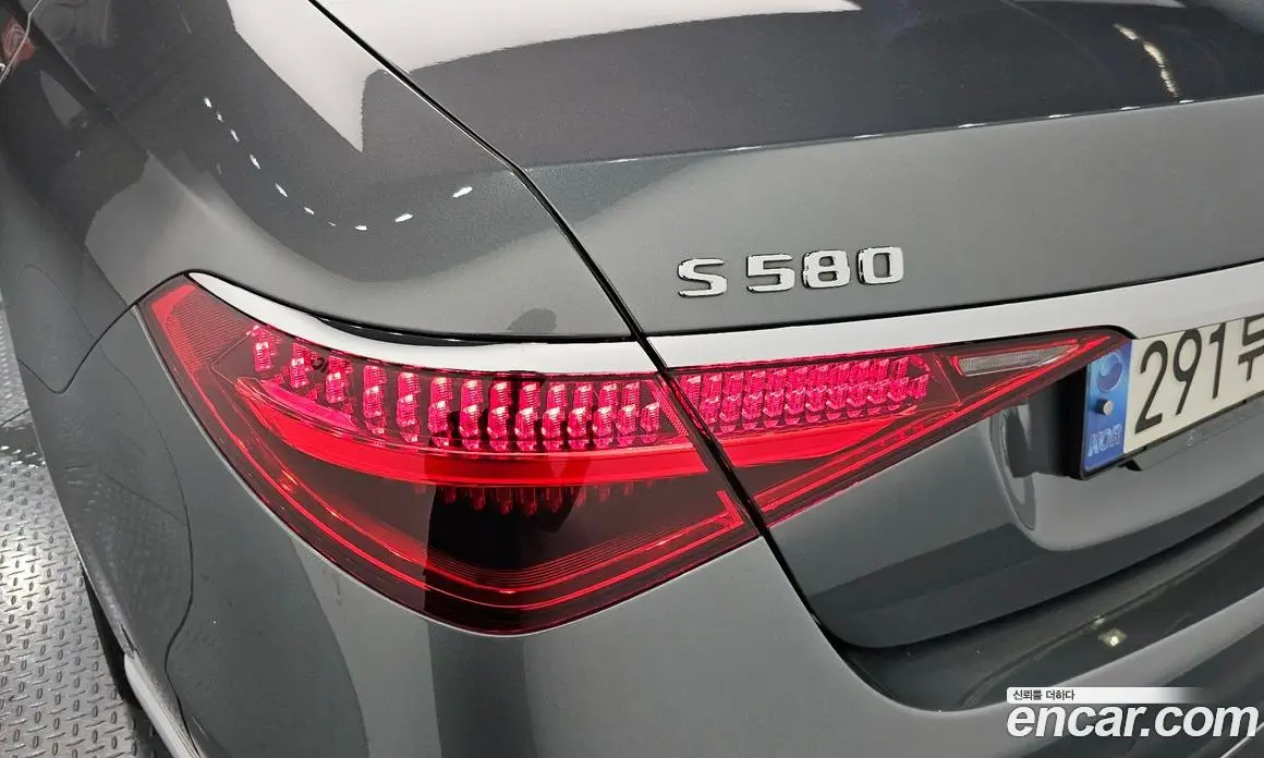 Mercedes-Benz S-Class 2022 4.0 автомат (гидро), фото 9