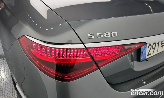 Mercedes-Benz S-Class 2022 4.0 автомат (гидро), миниатюра 9