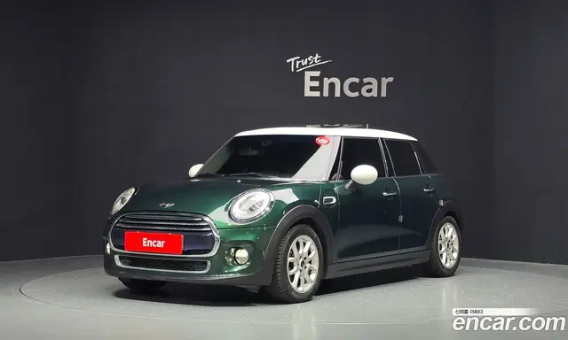 Mini Cooper 2015 1.5 автомат (гидро), миниатюра 1