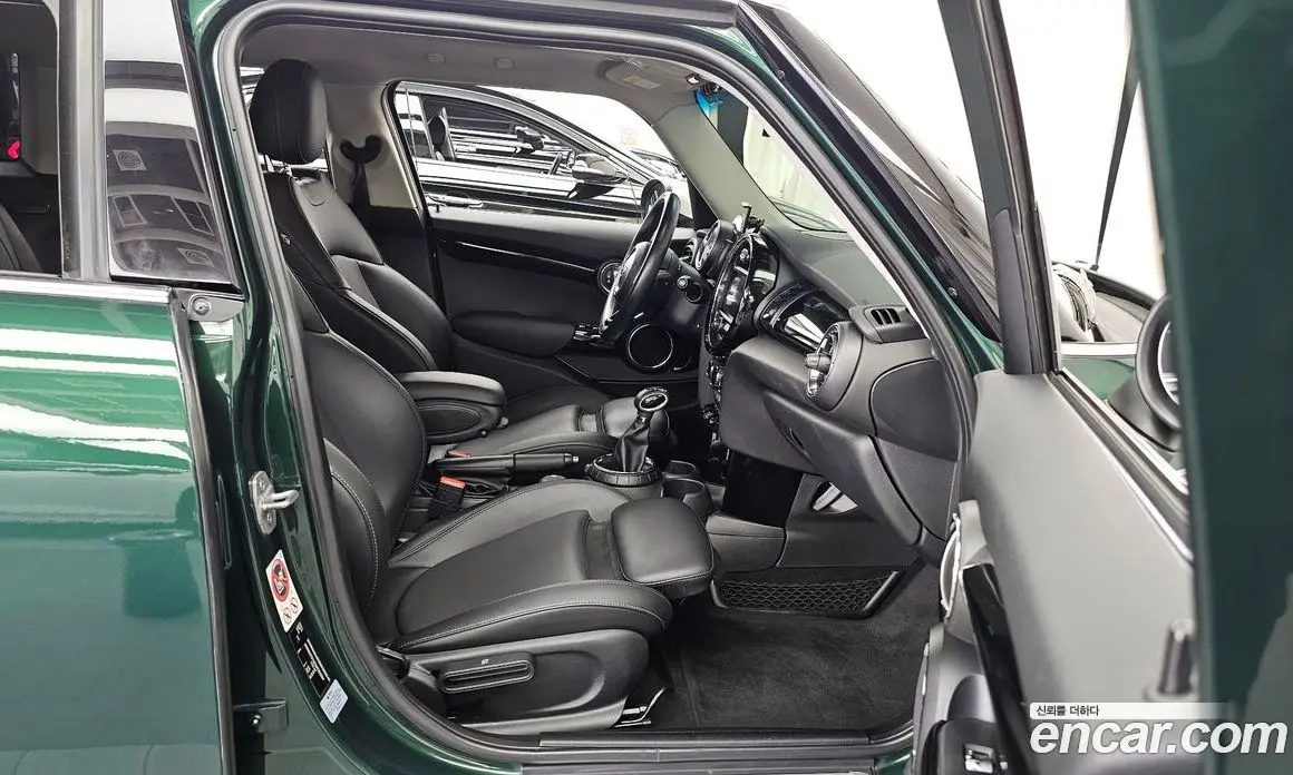 Mini Cooper 2015 1.5 автомат (гидро), фото 11