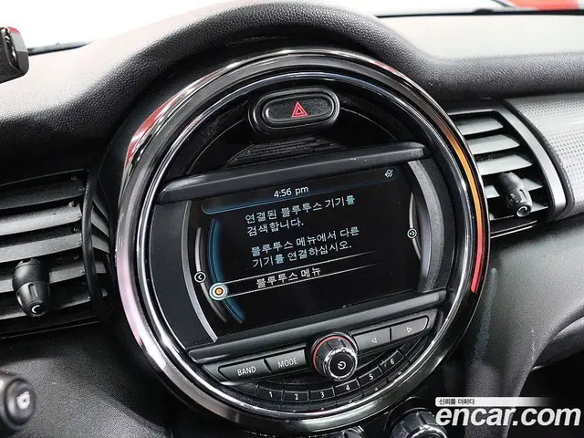 Mini Cooper 2015 1.5 автомат (гидро), миниатюра 8