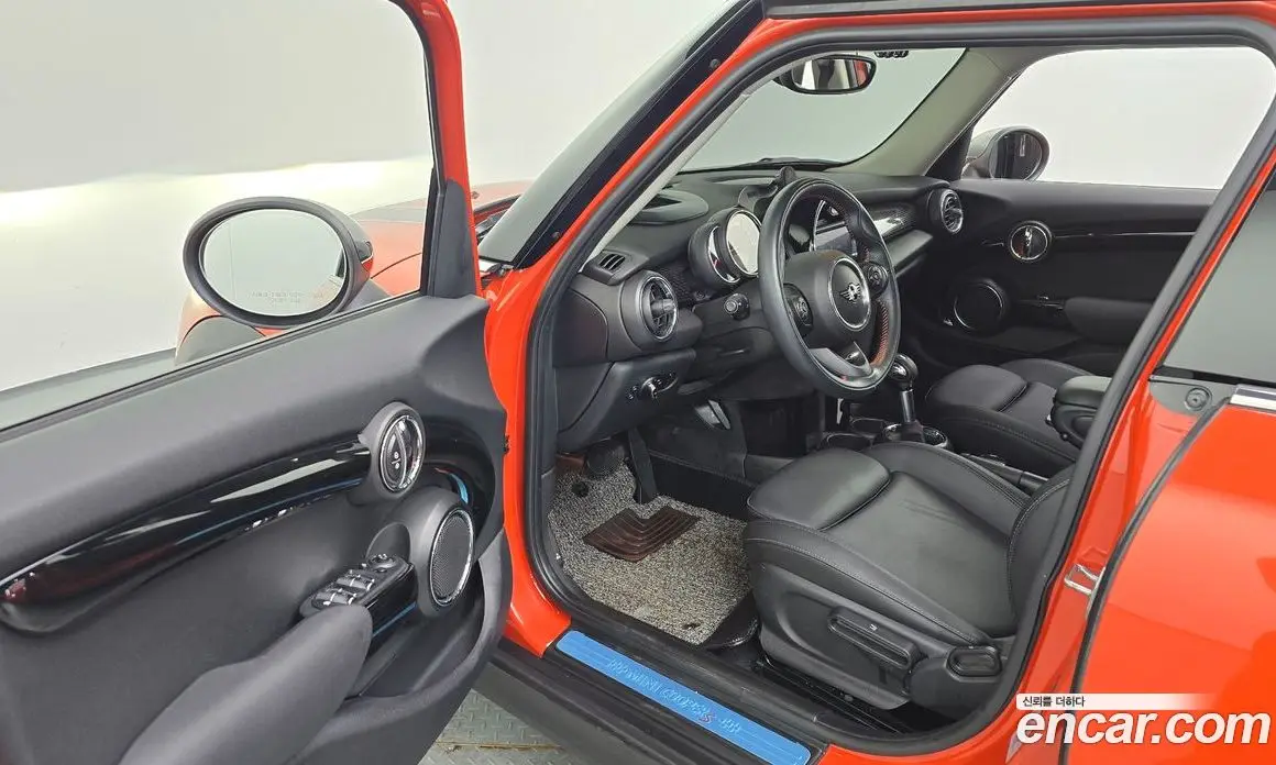 Mini Cooper 2018 2.0 автомат (гидро), фото 13
