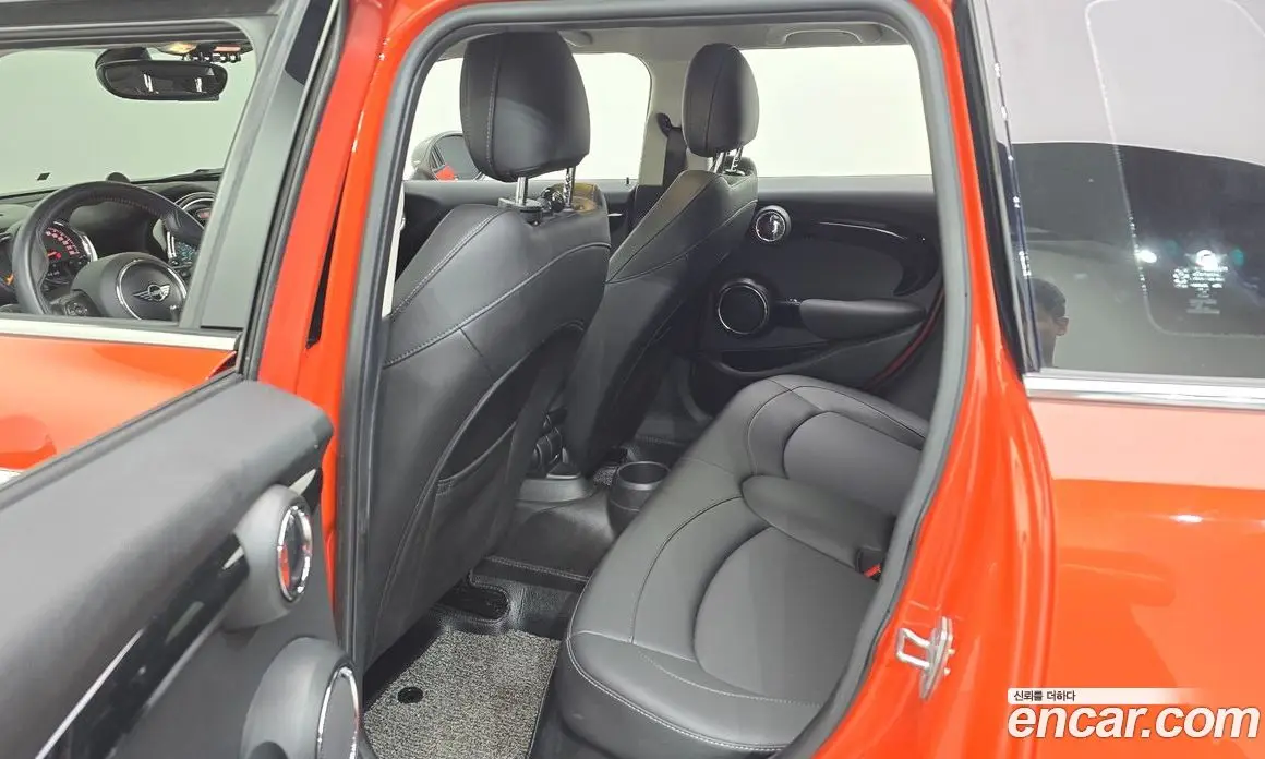 Mini Cooper 2018 2.0 автомат (гидро), фото 17