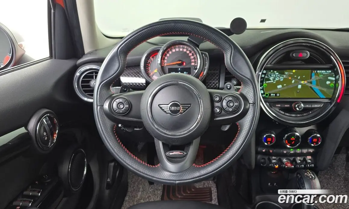 Mini Cooper 2018 2.0 автомат (гидро), фото 19