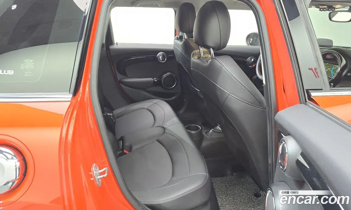 Mini Cooper 2018 2.0 автомат (гидро), фото 25