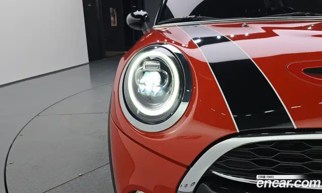 Mini Cooper 2018 2.0 автомат (гидро), миниатюра 8