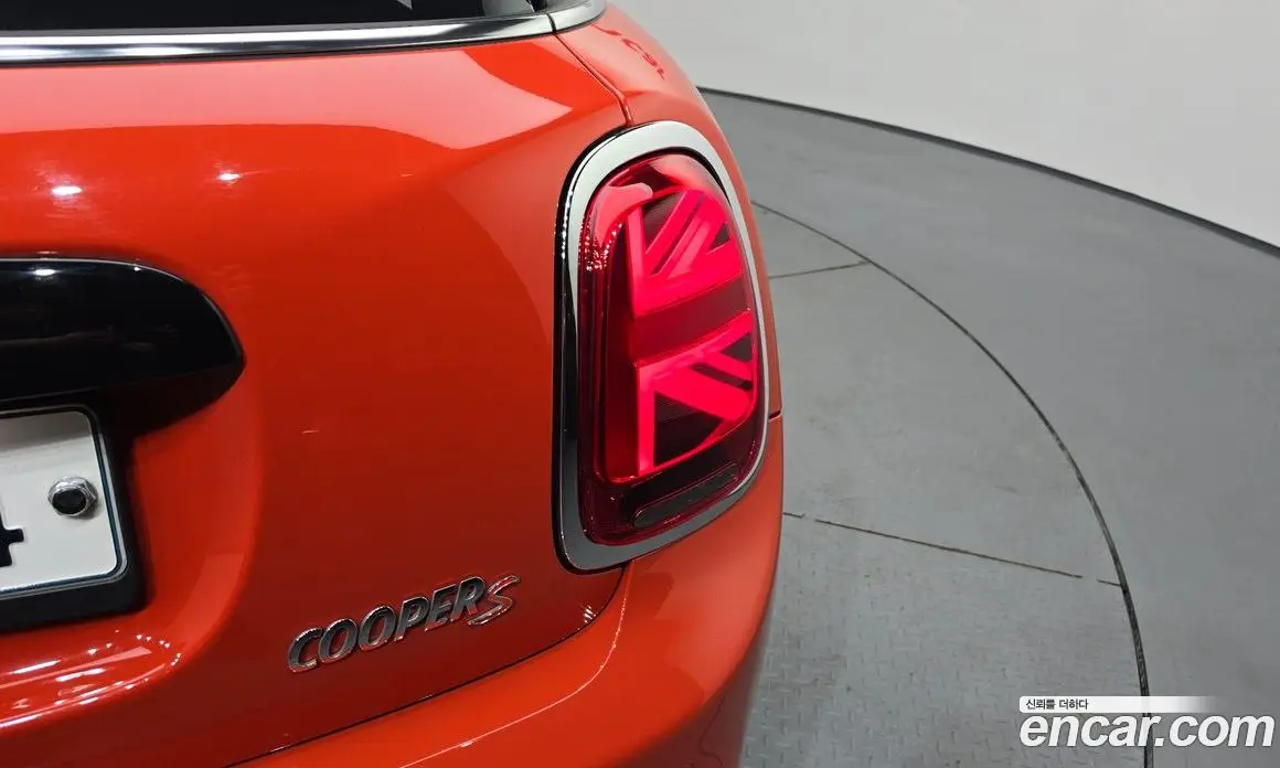 Mini Cooper 2018 2.0 автомат (гидро), фото 9