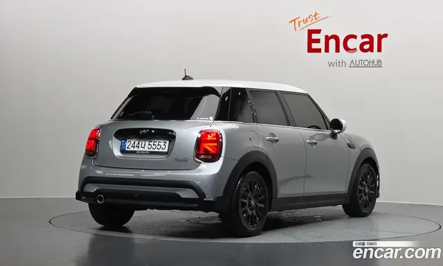 Mini Cooper 2024 1.5 автомат (гидро), миниатюра 2